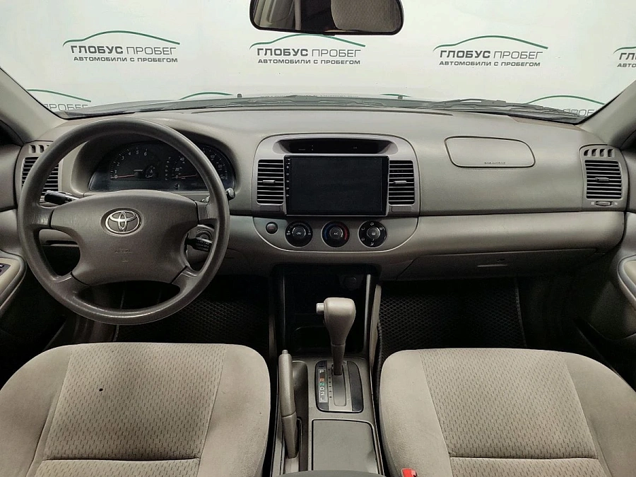 Toyota Camry, 2001г., передний привод, автомат