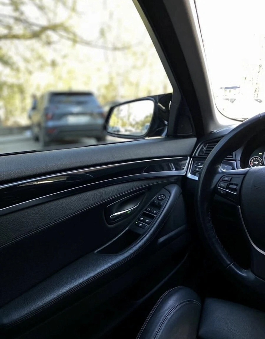 BMW 5 серии, 2015г., задний привод, автомат