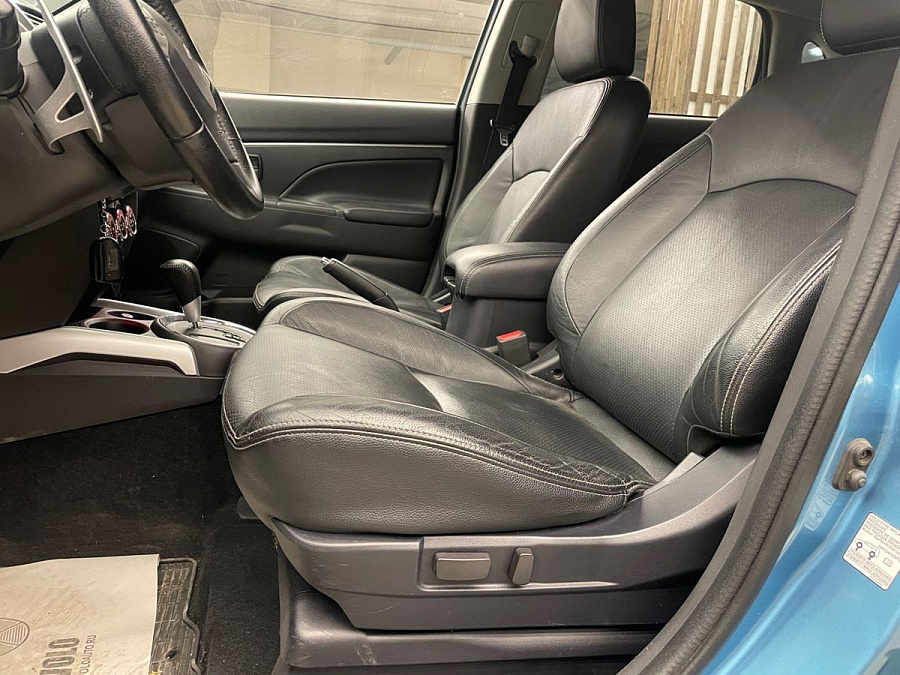 Mitsubishi ASX, 2012г., передний привод, вариатор