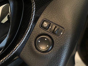 Nissan X-Trail, 2017г, передний привод, автомат
