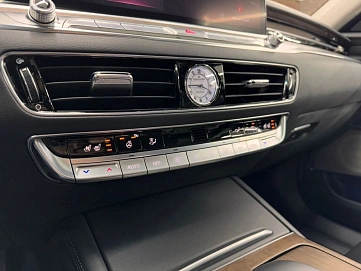 Kia K9, 2022г, полный привод, автомат