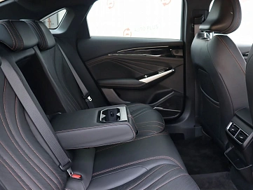 Geely Preface, 2024г, передний привод, робот