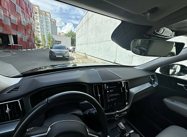 Volvo XC60, 2018г, полный привод, автомат