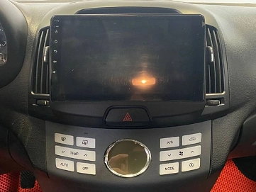 Hyundai Elantra, 2008г, передний привод, механика