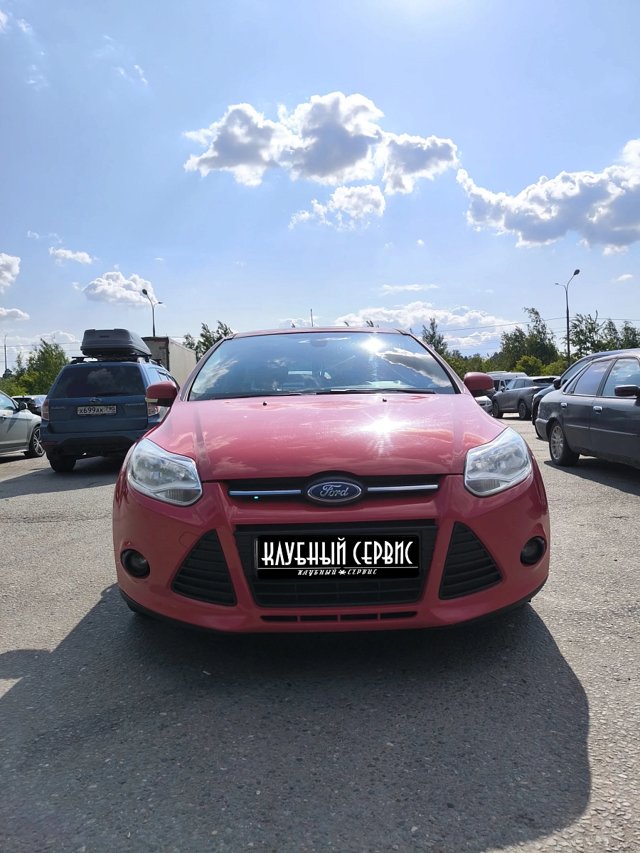 Ford Focus, 2012г., передний привод, робот