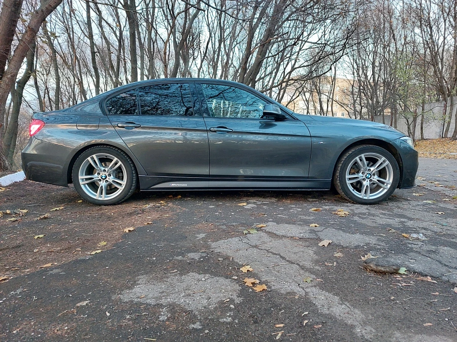 BMW 3 серии, 2018г., полный привод, автомат