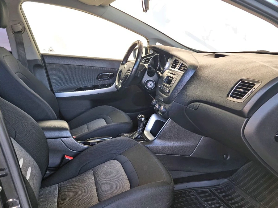 Kia Ceed, 2014г., передний привод, автомат