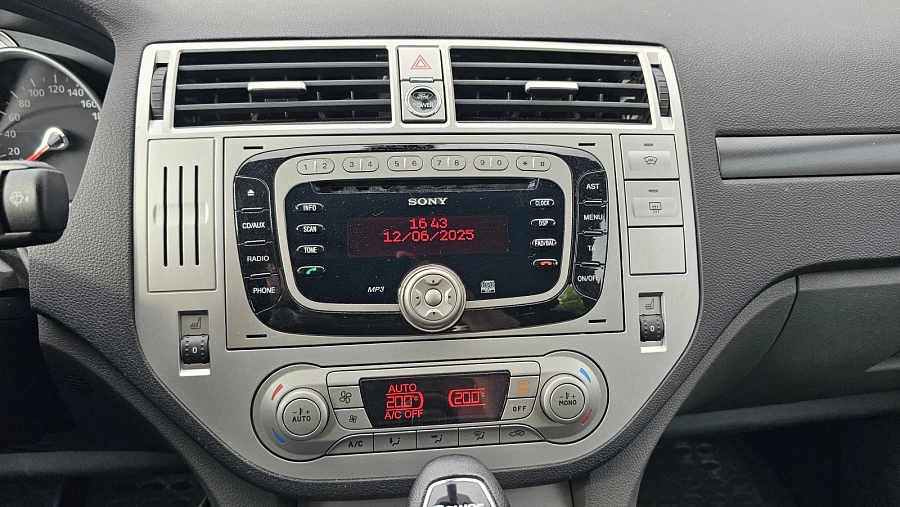 Ford Kuga, 2012г., полный привод, робот