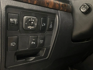 Toyota Land Cruiser, 2011г, полный привод, автомат
