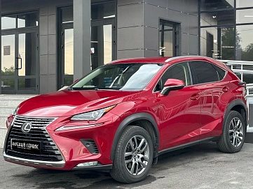 Lexus NX, 2017г, полный привод, вариатор