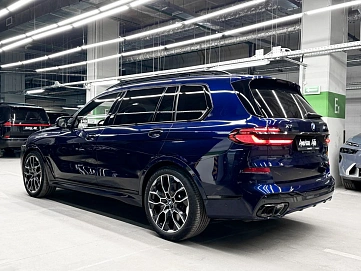 BMW X7, 2024г, полный привод, автомат