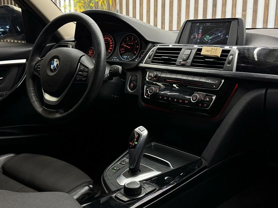 BMW 3 серии, 2016г., полный привод, автомат