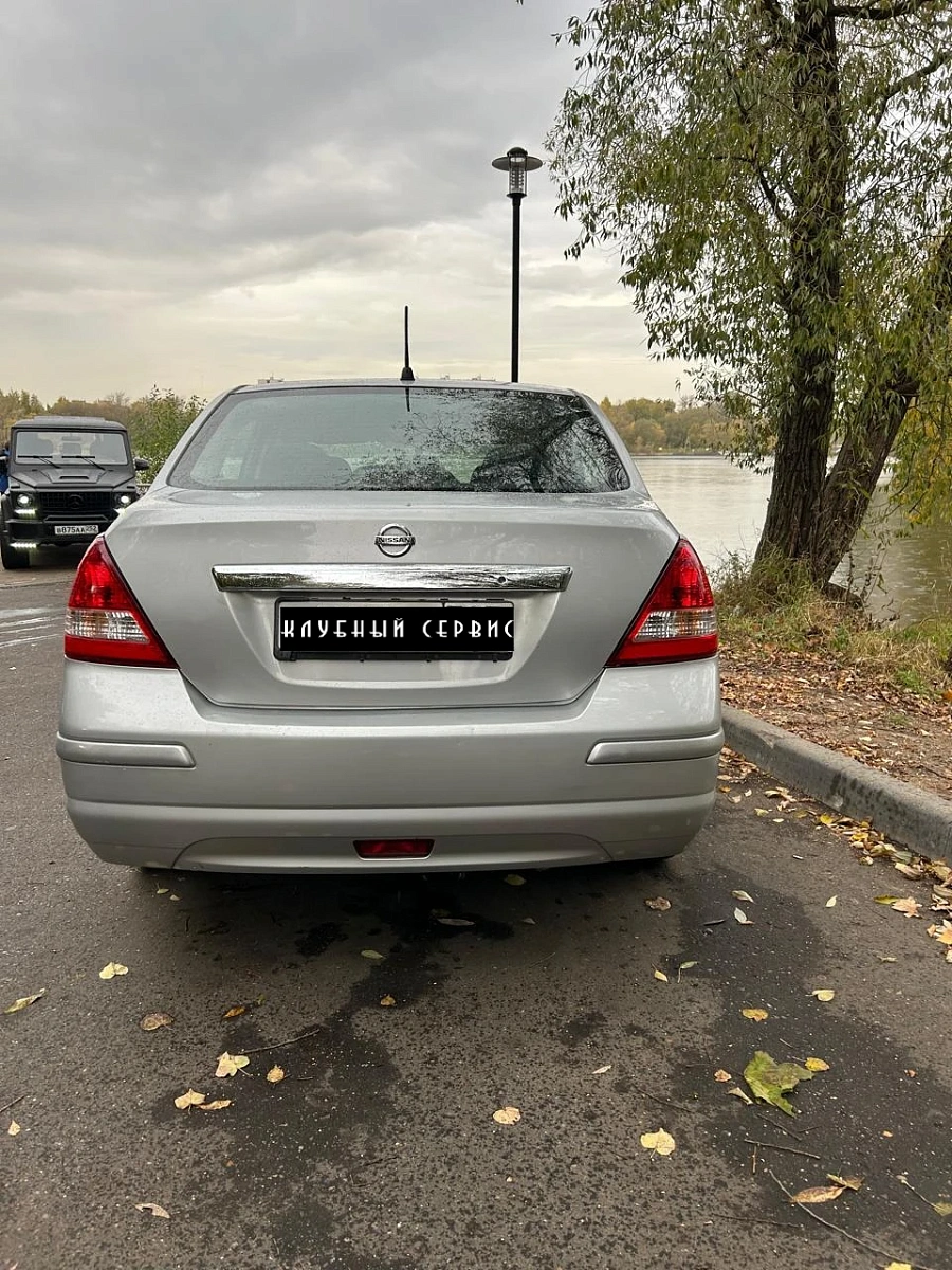 Nissan Tiida, 2012г., передний привод, механика