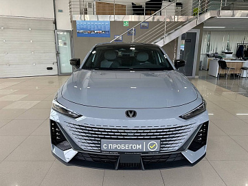 Changan UNI-V, 2023г, передний привод, робот