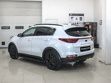 Kia Sportage, 2021г, передний привод, автомат