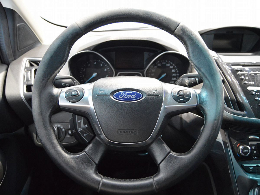 Ford Kuga, 2014г., передний привод, автомат