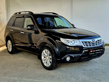 Subaru Forester, 2011г., полный привод, механика