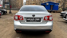 Volkswagen Jetta, 2008г., передний привод, робот