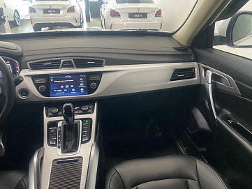 Geely Atlas, 2018г, полный привод, автомат