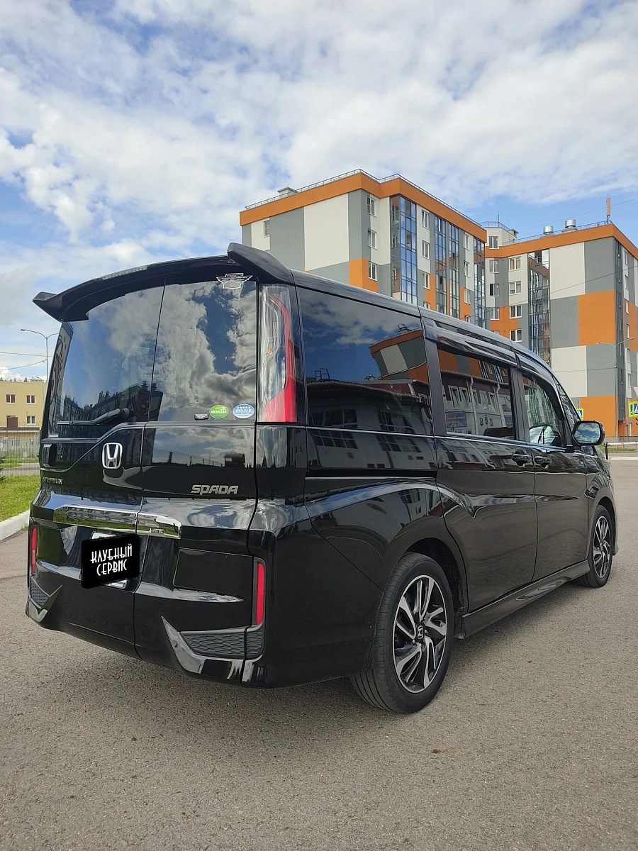 Honda Stepwgn, 2021г., передний привод, вариатор