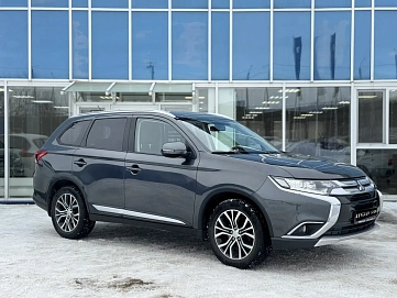 Mitsubishi Outlander, 2015г, полный привод, вариатор