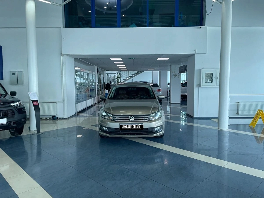 Volkswagen Polo, 2018г., передний привод, автомат