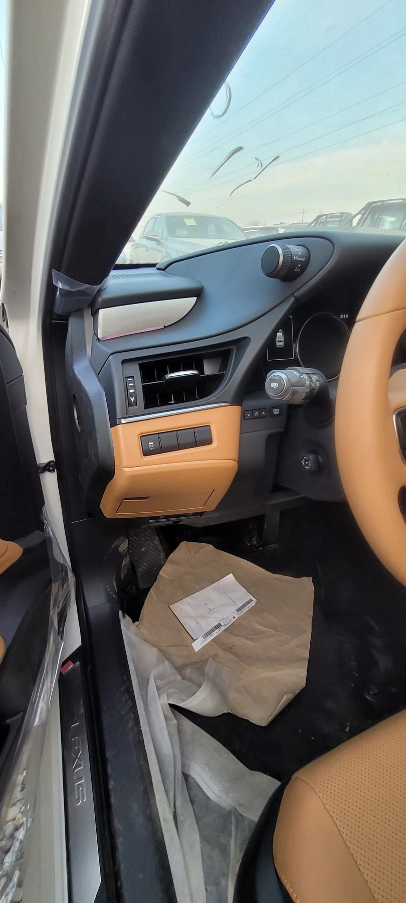 Lexus ES, 2025г., передний привод, вариатор