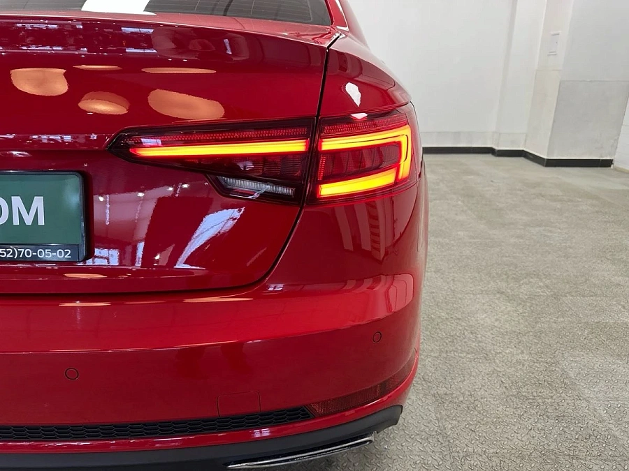 Audi A4, 2019г., передний привод, автомат