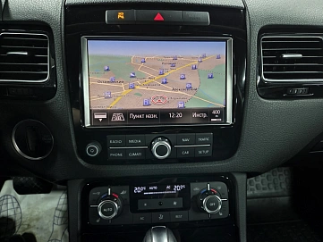 Volkswagen Touareg, 2010г, полный привод, автомат