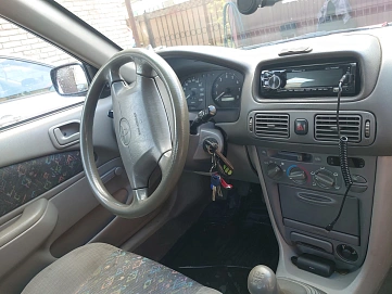 Toyota Corolla, 1998г, передний привод, механика