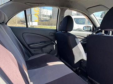 Nissan Almera, 2004г., передний привод, механика