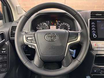 Toyota Land Cruiser Prado, 2022г, полный привод, автомат