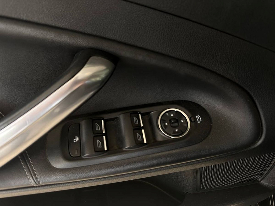 Ford Mondeo, 2012г., передний привод, робот
