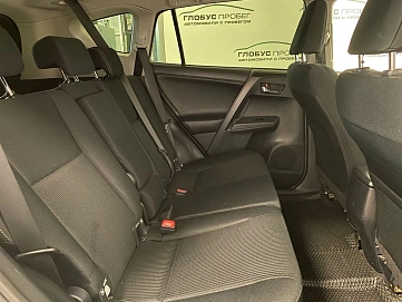 Toyota RAV4, 2014г, передний привод, механика