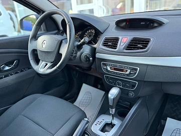Renault Fluence, 2011г, передний привод, автомат