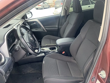 Toyota RAV4, 2018г, полный привод, вариатор