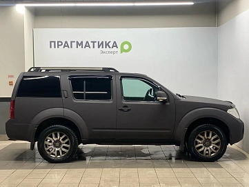 Nissan Pathfinder, 2010г, полный привод, автомат
