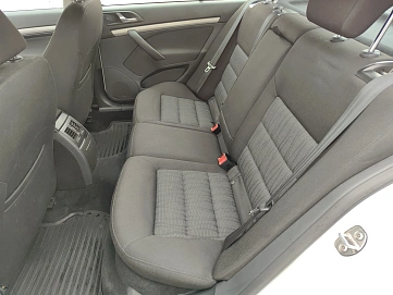 Skoda Octavia, 2012г, передний привод, механика