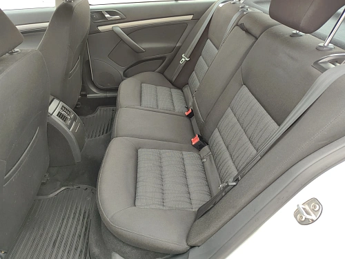 Skoda Octavia, 2012г, передний привод, механика