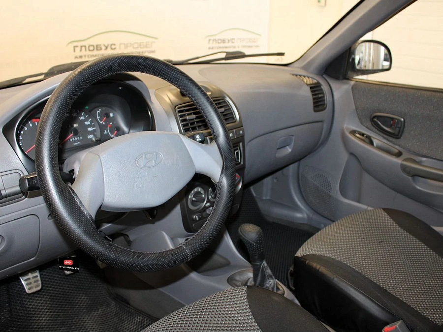 Hyundai Accent, 2008г., передний привод, механика