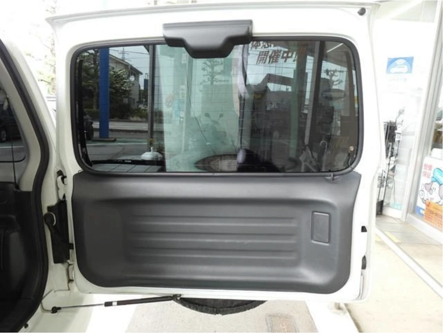 Suzuki Jimny, 2016г., полный привод, автомат