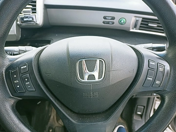 Honda Freed, 2012г, передний привод, вариатор