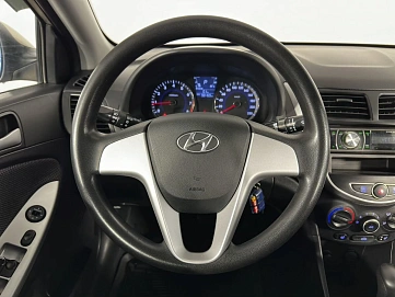 Hyundai Solaris, 2012г, передний привод, автомат