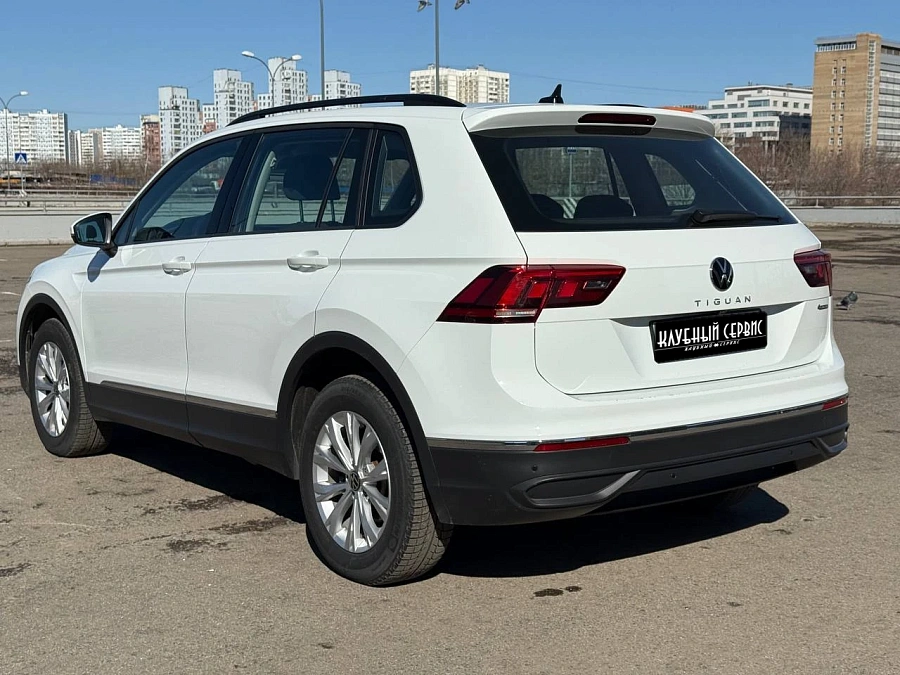 Volkswagen Tiguan, 2021г., полный привод, робот