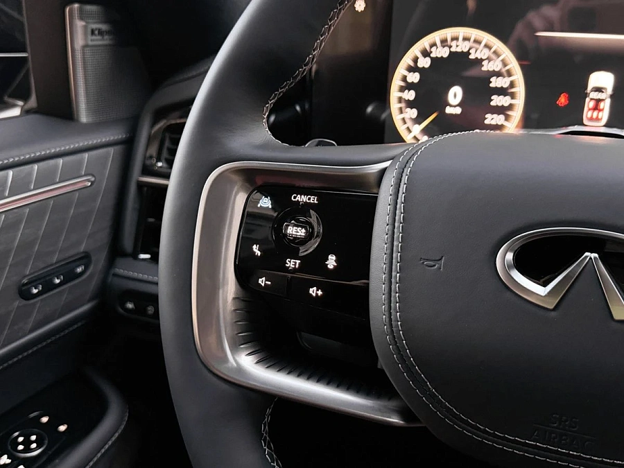 Infiniti QX80, 2025г., полный привод, автомат