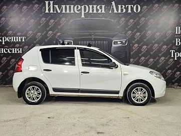 Renault Sandero, 2012г, передний привод, механика