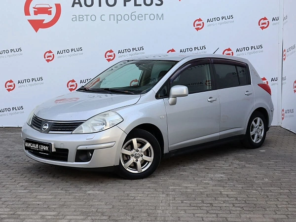 Nissan Tiida, 2008г., передний привод, механика
