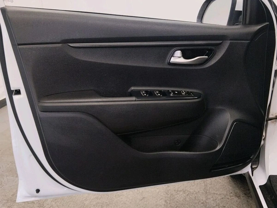 Kia Rio, 2021г., передний привод, автомат