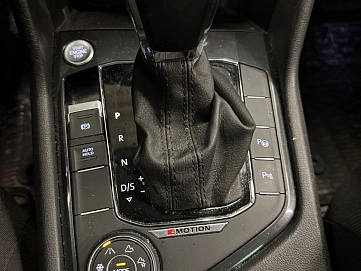 Volkswagen Tiguan, 2018г, передний привод, робот