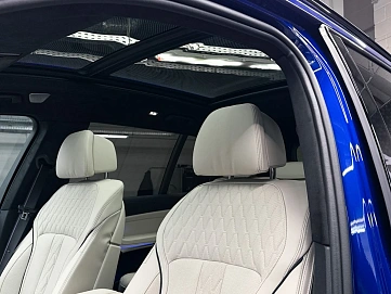 BMW X7, 2023г, полный привод, автомат